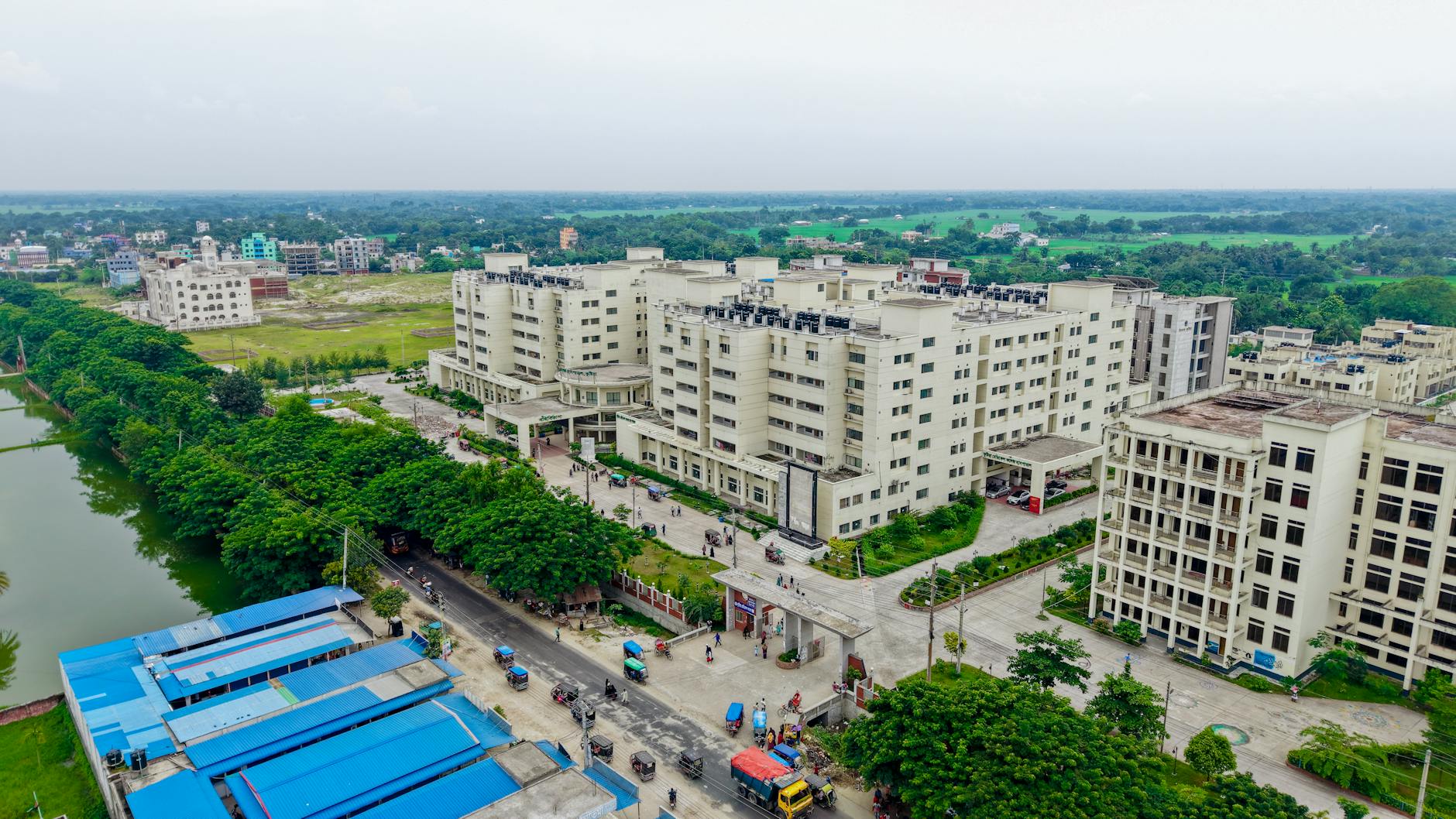 Asbestos Exposure at Hackley Hospital, Muskegon — Worker Rights and Filing Deadlines
